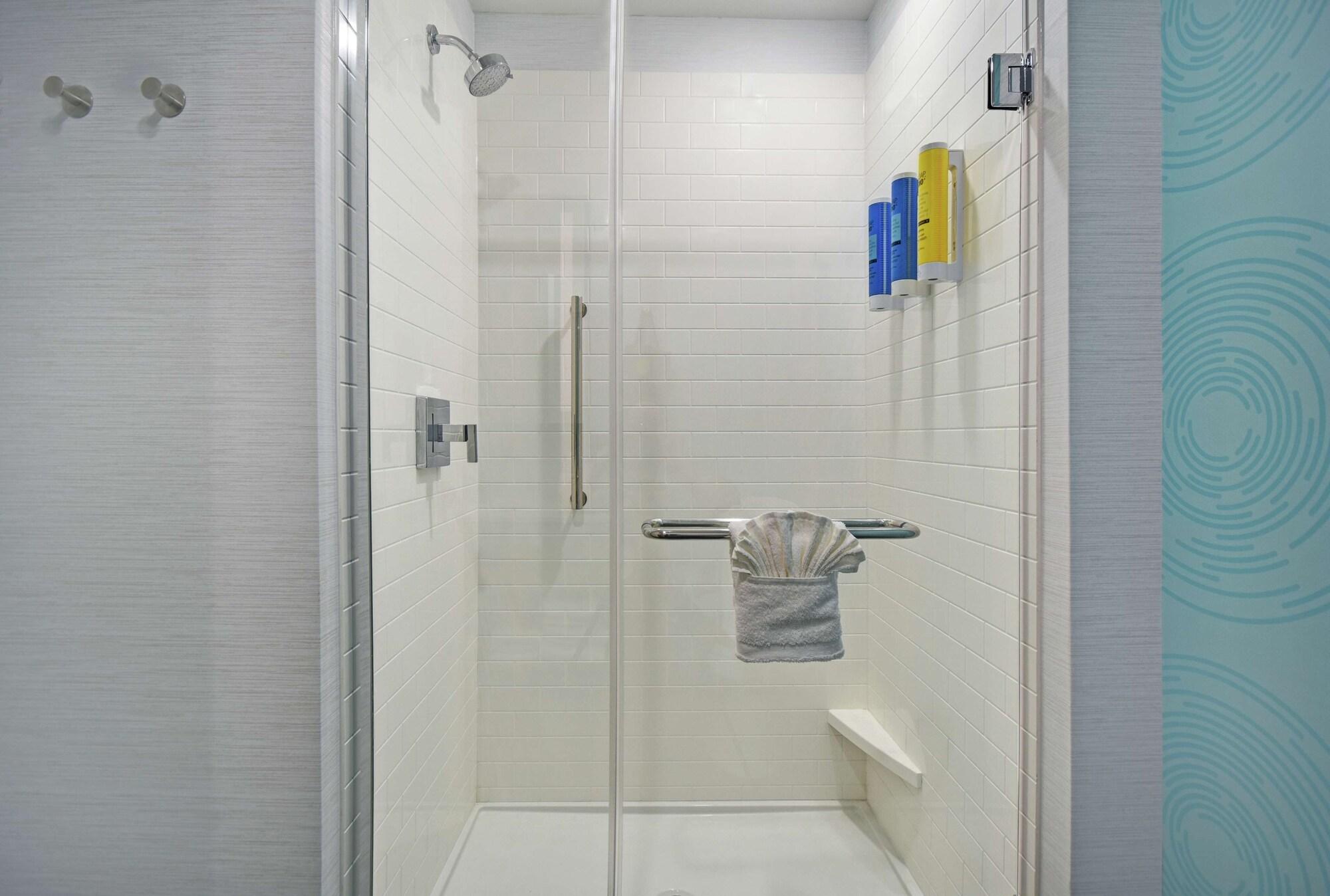 Готель Tru By Hilton Grand Rapids Airport Kentwood Екстер'єр фото