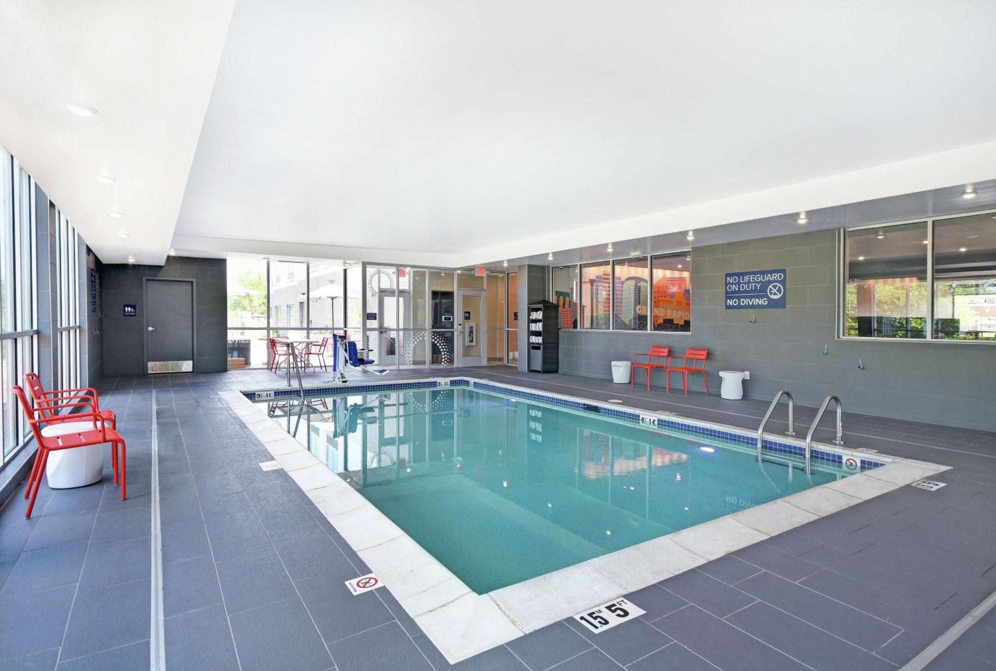 Готель Tru By Hilton Grand Rapids Airport Kentwood Екстер'єр фото